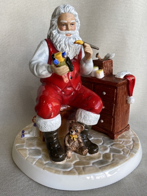 Royal Doulton Christmas” title=