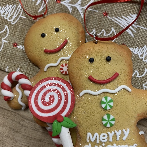 Hanging Gingerbread Men for the Christmas Tree