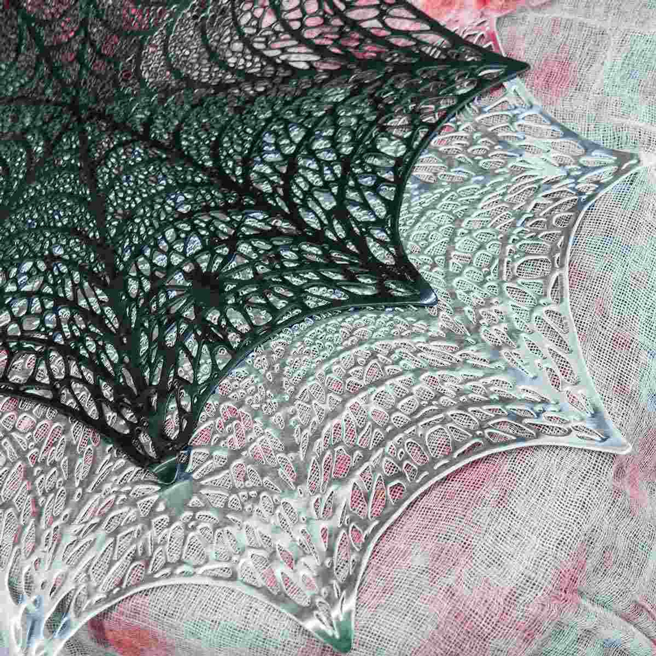 Spider Web Placemats 43cm (2 Styles)